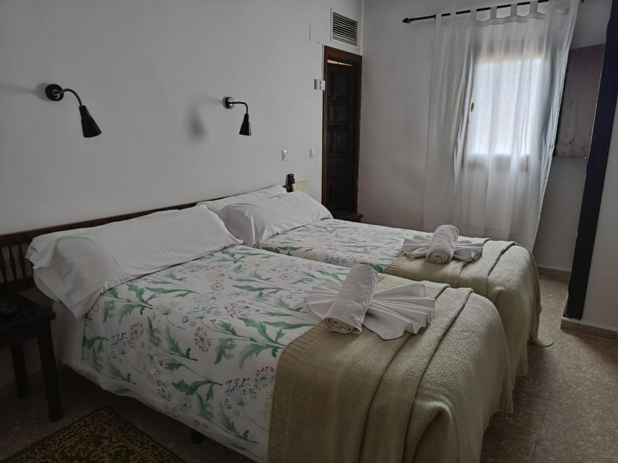 Hotel Rural Don Burguillo El Tiemblo Luaran gambar