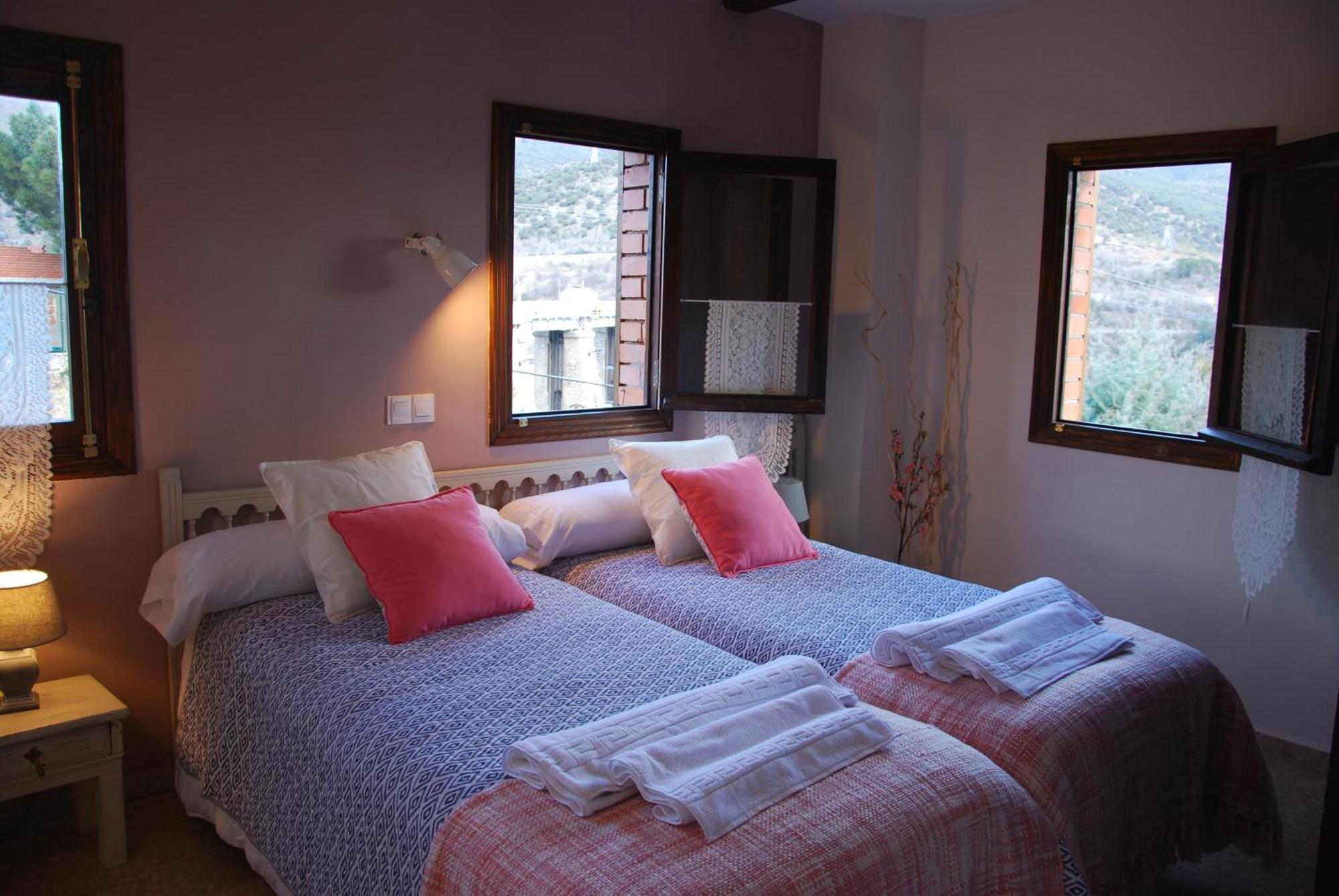 Hotel Rural Don Burguillo El Tiemblo Luaran gambar