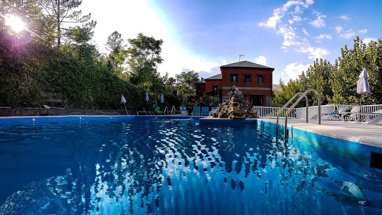 Hotel Rural Don Burguillo El Tiemblo Luaran gambar