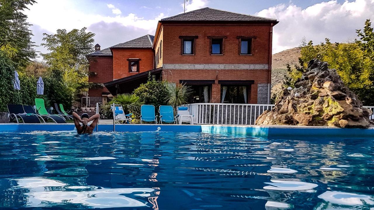 Hotel Rural Don Burguillo El Tiemblo Luaran gambar