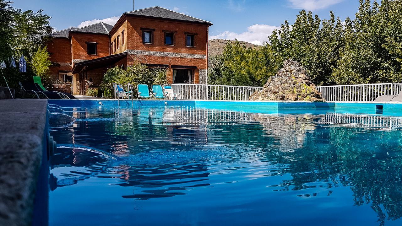 Hotel Rural Don Burguillo El Tiemblo Luaran gambar